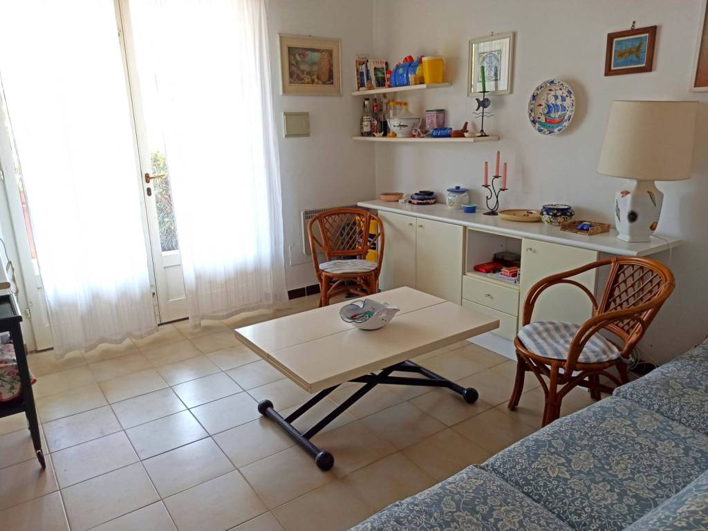 casa indipendente in vendita a Marciana