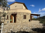 casa indipendente in vendita a Marciana