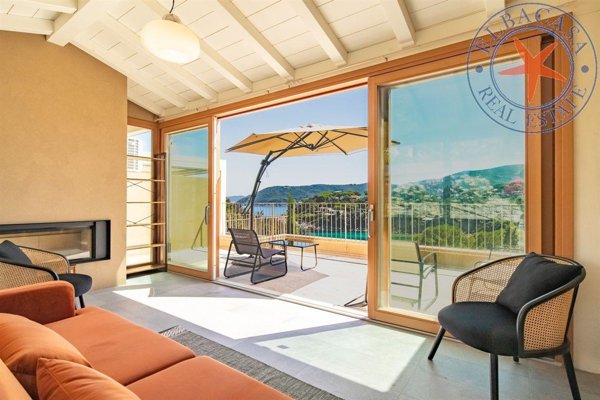 casa indipendente in vendita a Marciana