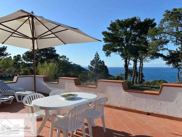 casa indipendente in vendita a Marciana