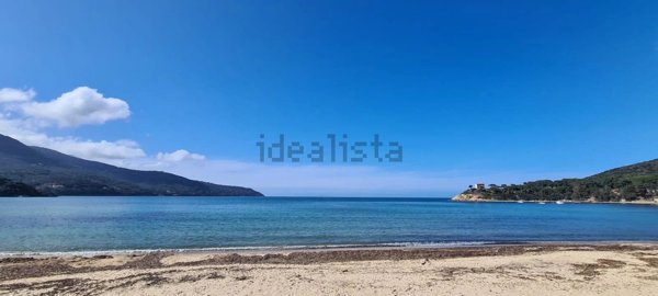 casa indipendente in vendita a Marciana