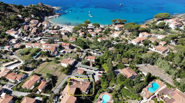 casa indipendente in vendita a Marciana