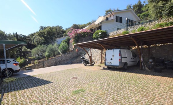 casa indipendente in vendita a Marciana