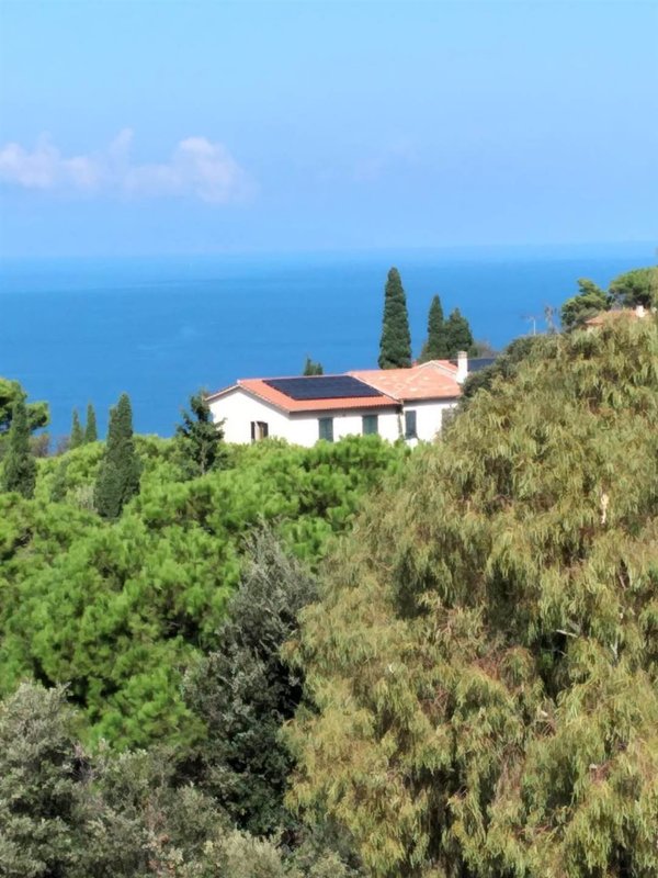 casa indipendente in vendita a Marciana