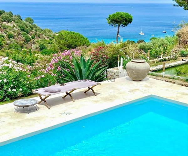 casa indipendente in vendita a Marciana