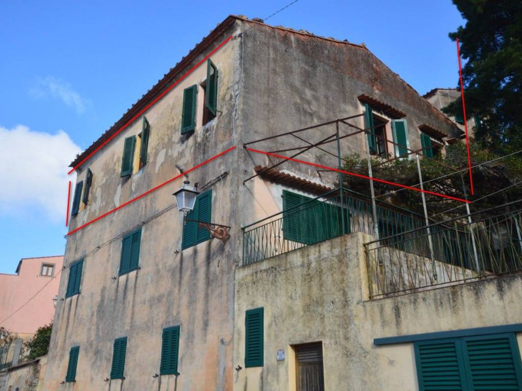 casa indipendente in vendita a Marciana