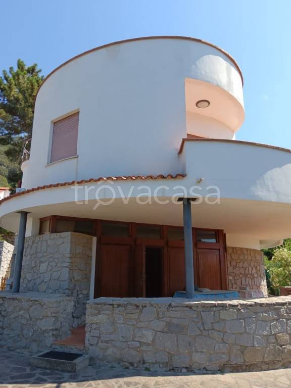 casa indipendente in vendita a Marciana