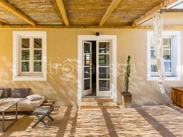 casa indipendente in vendita a Marciana