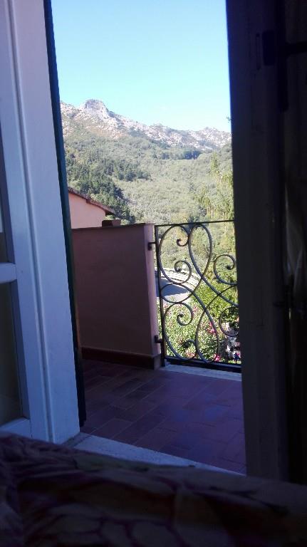 casa indipendente in vendita a Marciana