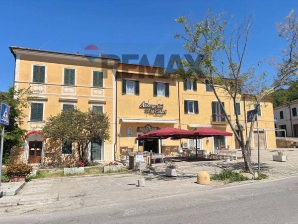 intera palazzina in vendita a Marciana
