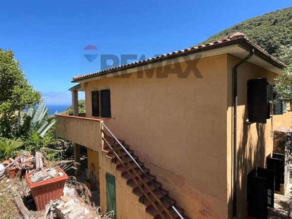 appartamento in vendita a Marciana