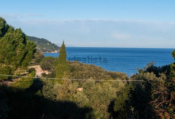 casa indipendente in vendita a Marciana