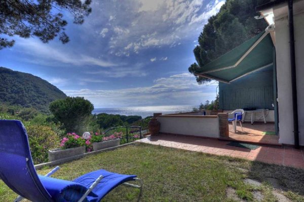 casa indipendente in vendita a Marciana