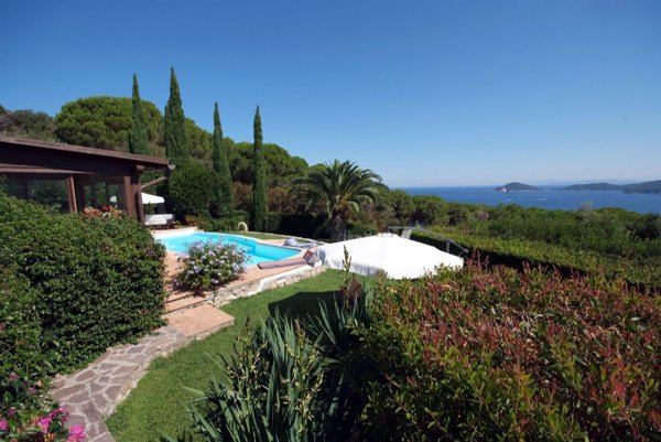 casa indipendente in vendita a Marciana