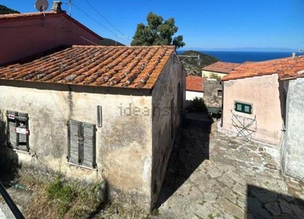 casale in vendita a Marciana