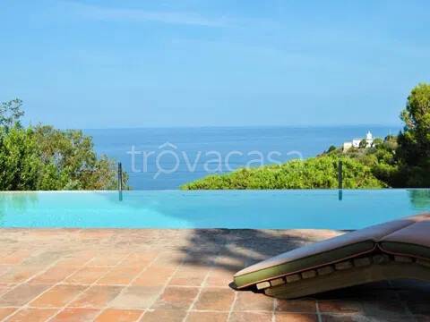 casa indipendente in vendita a Marciana