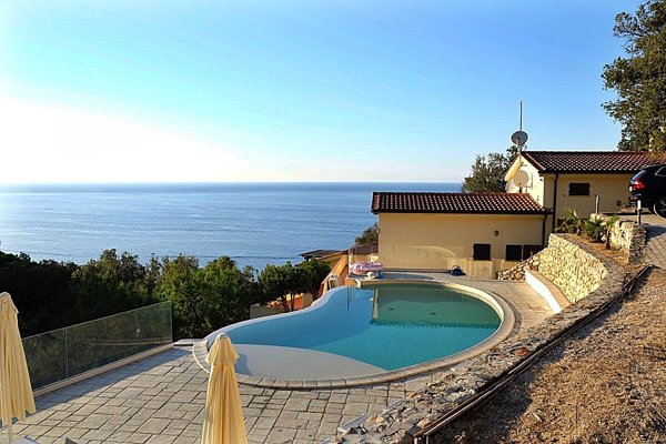 casa indipendente in vendita a Marciana Marina