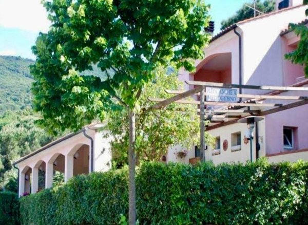 negozio in vendita a Marciana Marina