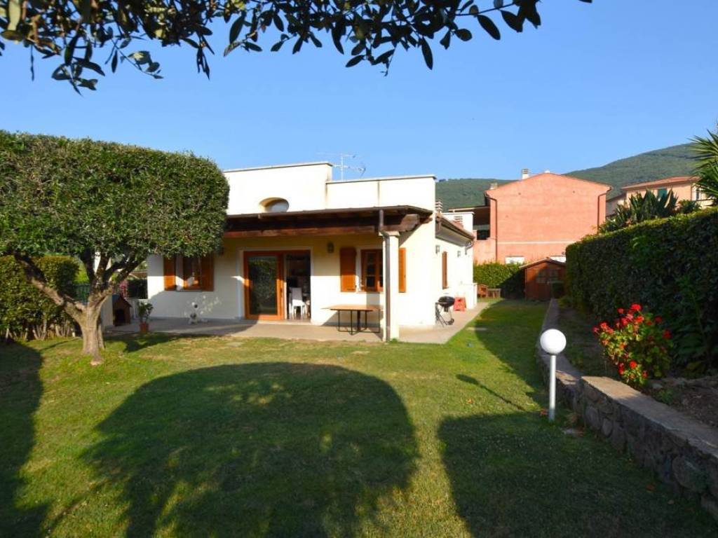 casa indipendente in vendita a Marciana Marina