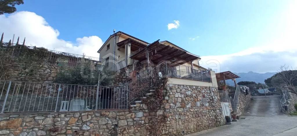 casa indipendente in vendita a Marciana Marina