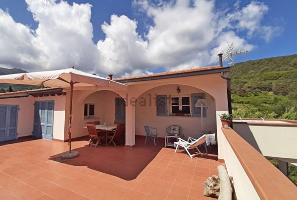 casa indipendente in vendita a Marciana Marina