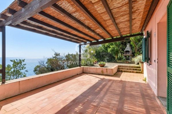 casa indipendente in vendita a Marciana Marina