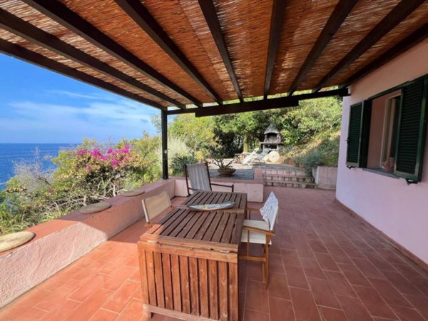 casa indipendente in vendita a Marciana Marina