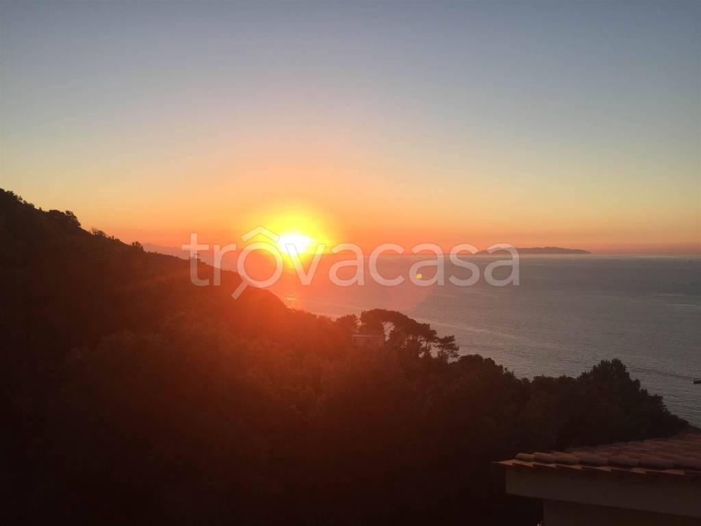 casa indipendente in vendita a Marciana Marina