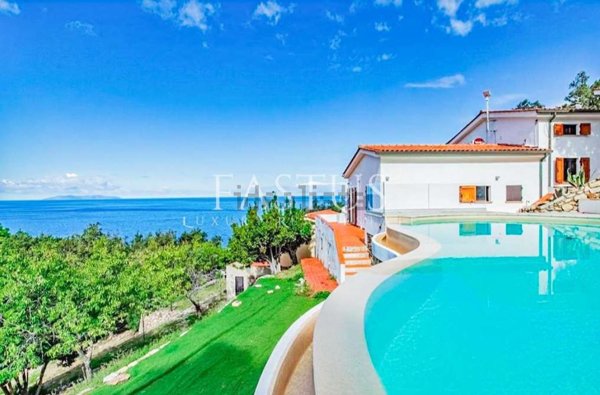 casa indipendente in vendita a Marciana Marina