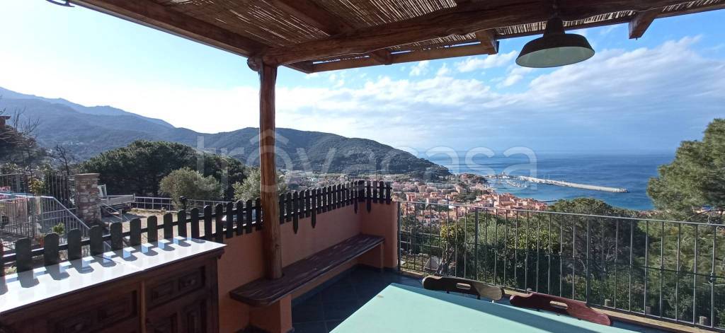 casa indipendente in vendita a Marciana Marina