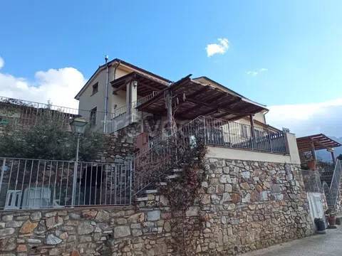 casa indipendente in vendita a Marciana Marina