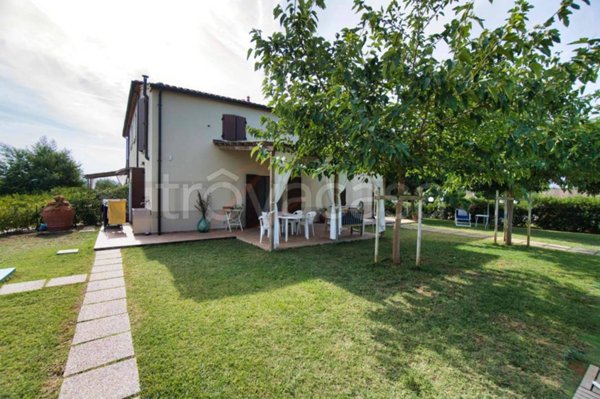 casa indipendente in vendita a Piombino