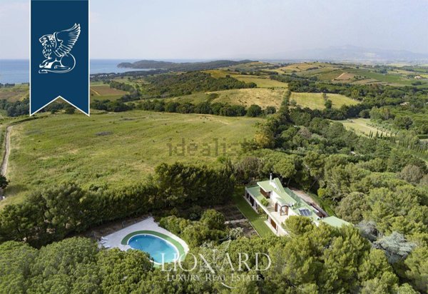 casa indipendente in vendita a Piombino in zona Baratti