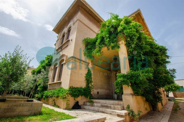 casa indipendente in vendita a Piombino