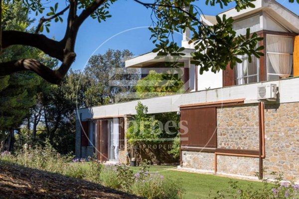 casa indipendente in vendita a Piombino in zona Populonia