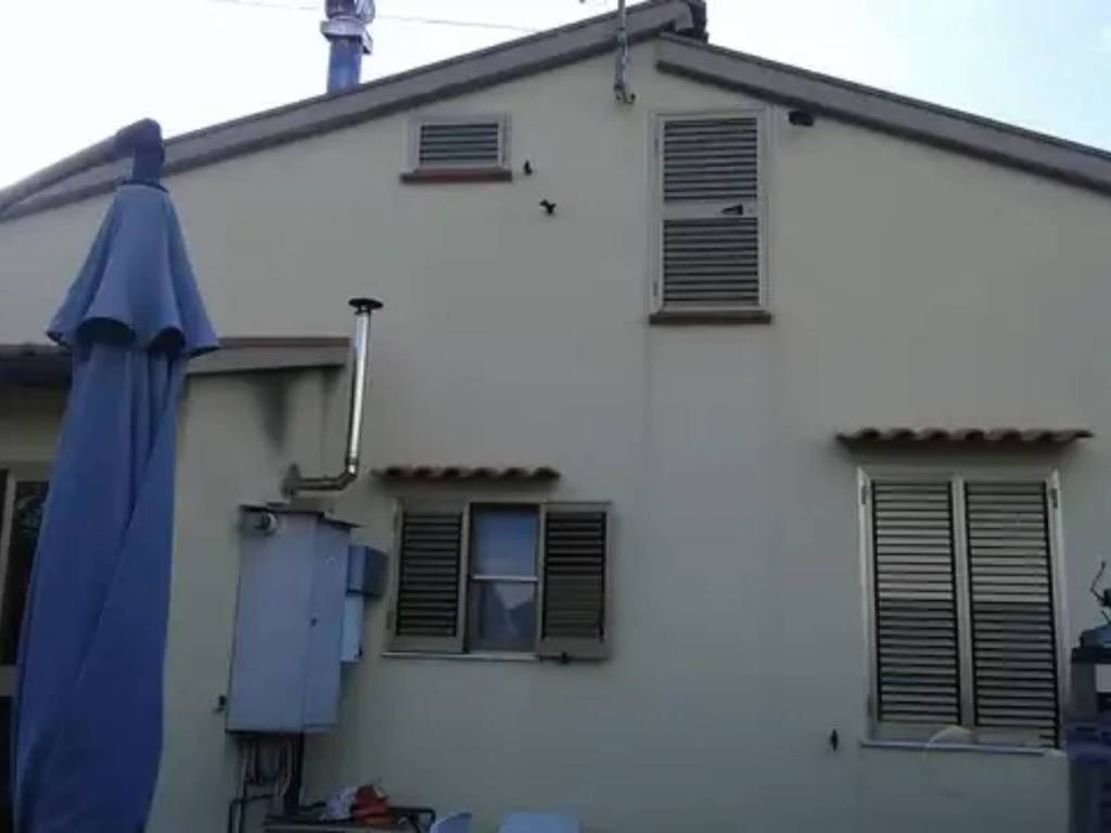 casa indipendente in vendita a Piombino