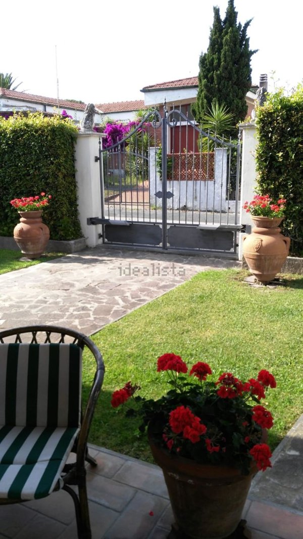 casa indipendente in vendita a Piombino