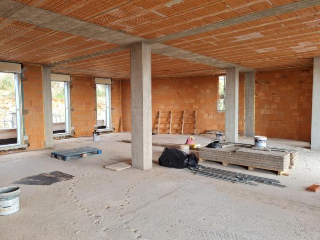 casa indipendente in vendita a Piombino