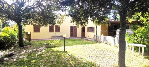 casa indipendente in vendita a Piombino in zona Baratti