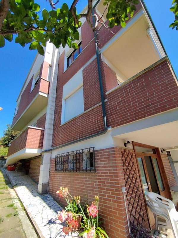 casa indipendente in vendita a Piombino