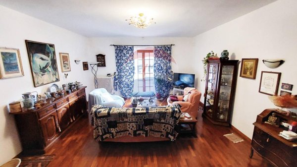 casa indipendente in vendita a Piombino