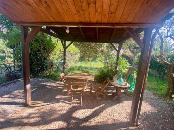 casa indipendente in vendita a Piombino