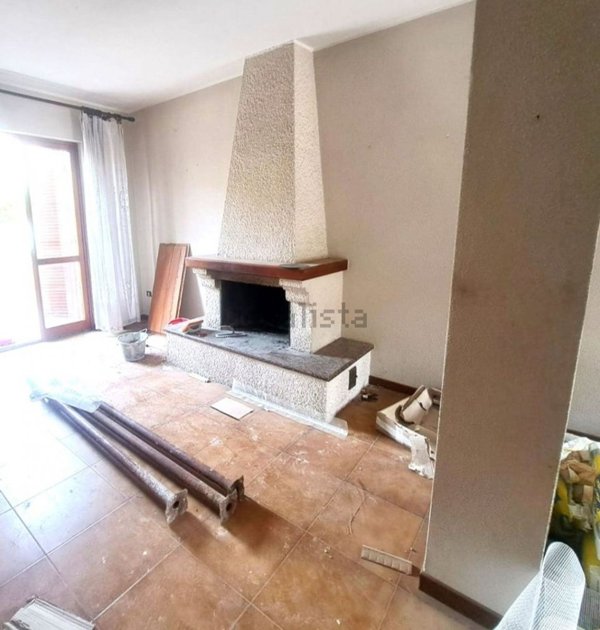 casa indipendente in vendita a Piombino