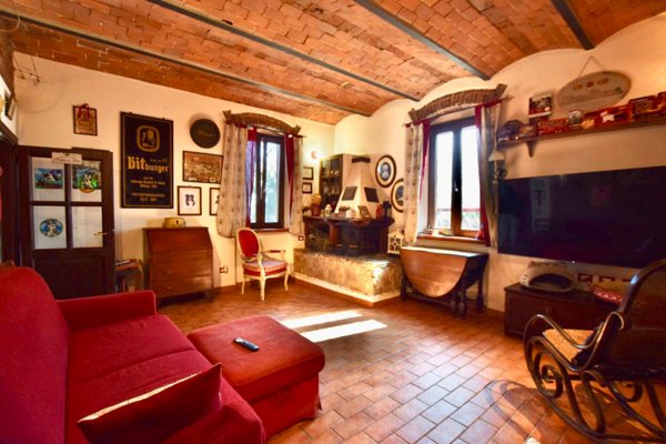 casa indipendente in vendita a Piombino