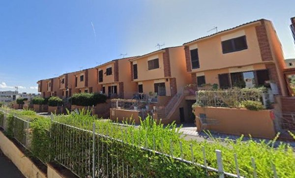 casa indipendente in vendita a Piombino