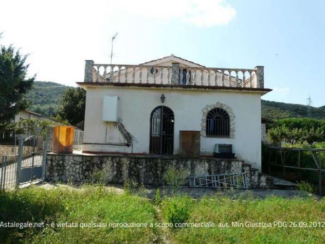 casa indipendente in vendita a Piombino