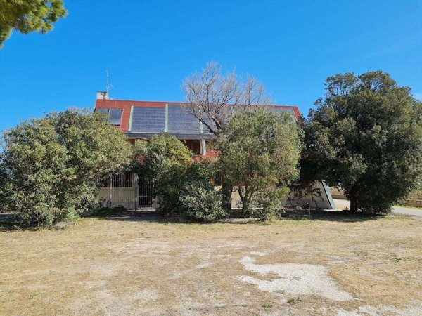 casa indipendente in vendita a Piombino