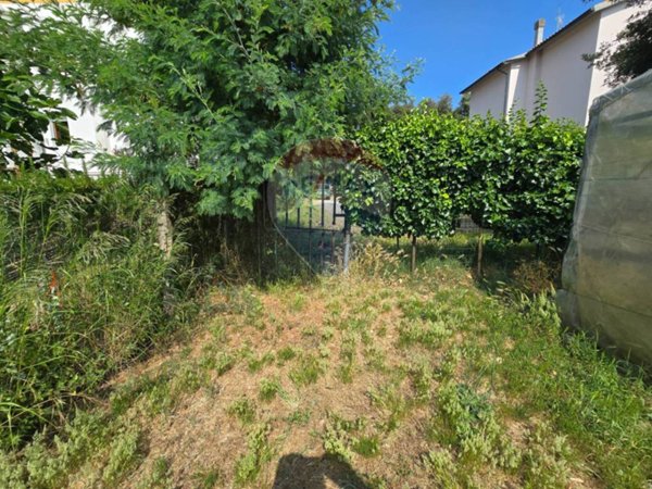 terreno edificabile in vendita a Piombino