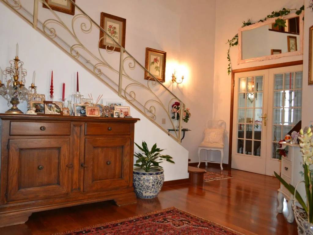 casa indipendente in vendita a Piombino