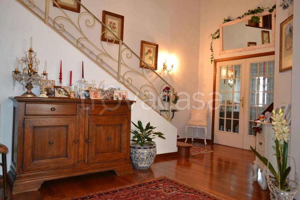 casa indipendente in vendita a Piombino